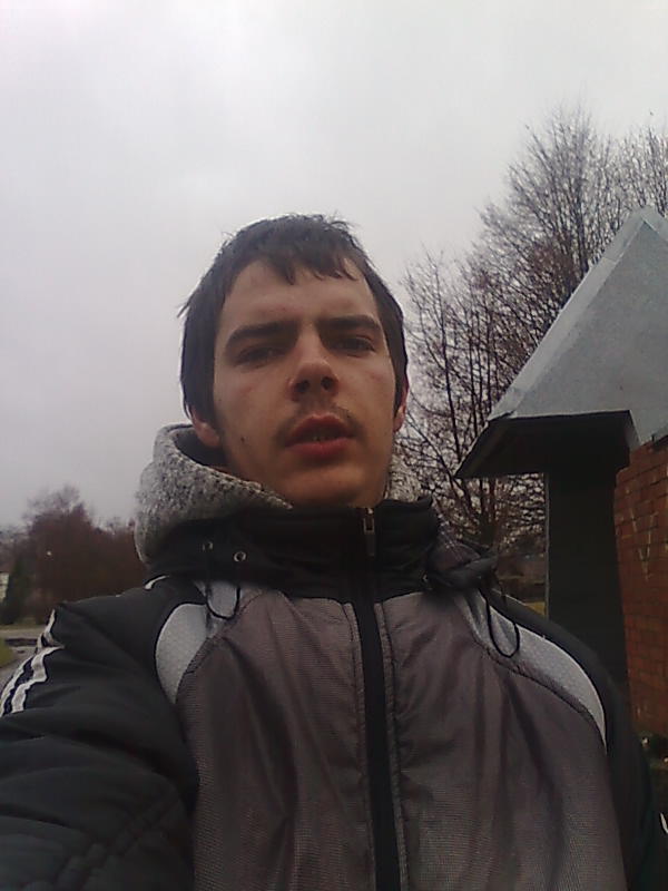 Mergina ieško vaikino
