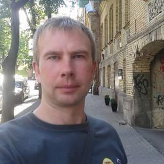 Vaikinas ieško merginos