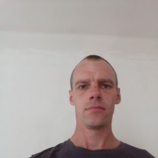 Vaikinas ieško merginos